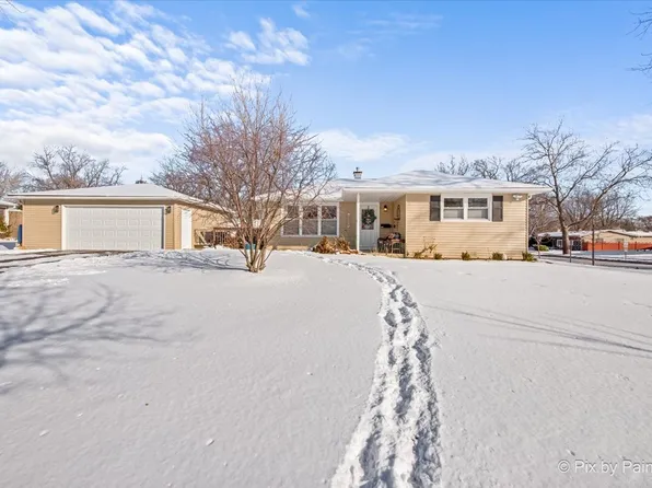 3712 Jay Ln, Rolling Meadows, IL 60008