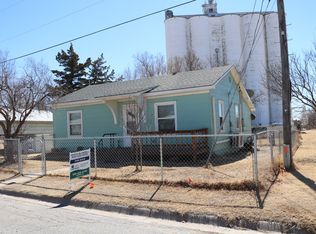 209 E 2nd St, Coldwater, KS 67029