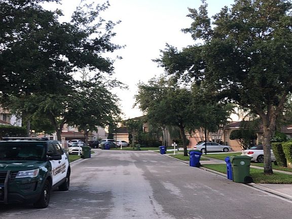 4th image of 1627 NW 144th Way