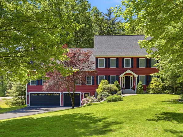 29 Overlook Drive, Newfields, NH 03856