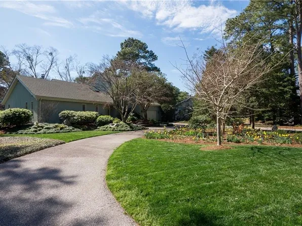 421 Discovery Rd, Virginia Beach, VA 23451
