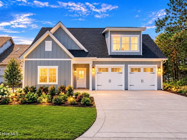 6089 Martinque Street SW, Shallotte, NC 28470