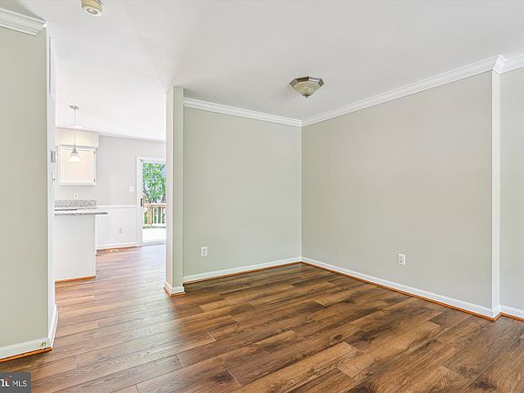 2nd image of 5604 Oakham Pl
