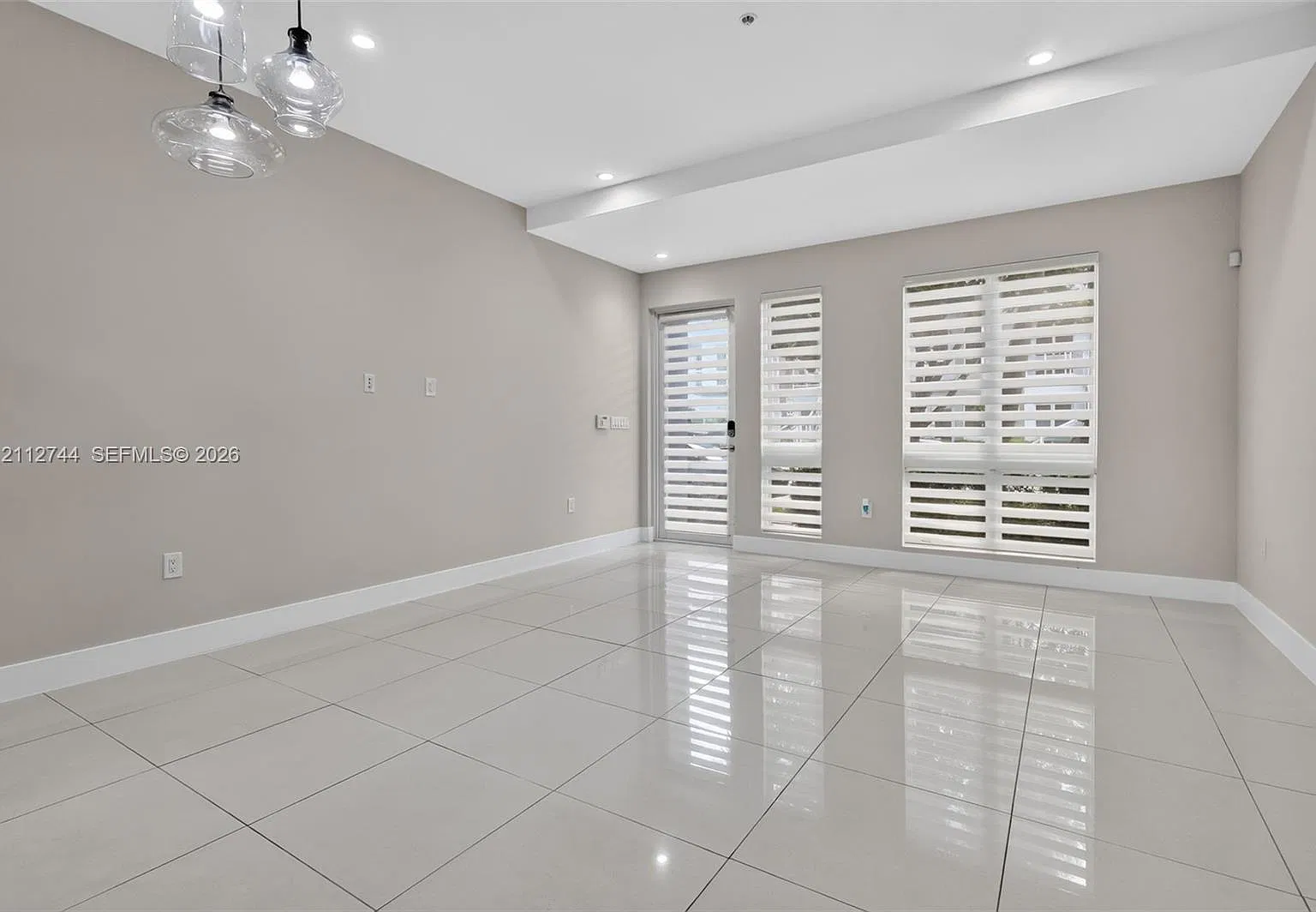 Landmark At Doral Condo — Photo 4
