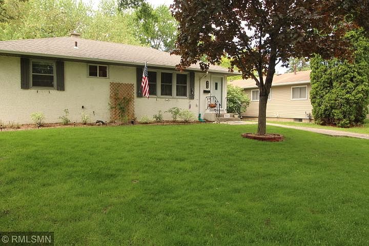 1st image of 751 24th Ave N