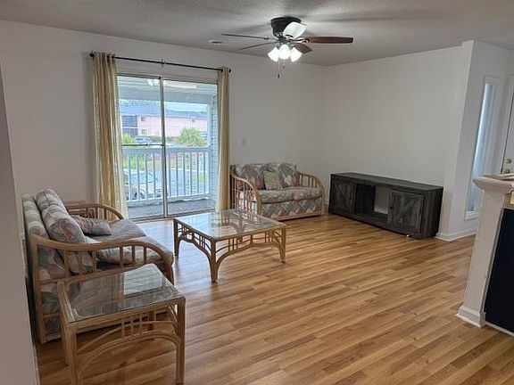 3rd image of 1356 Glenns Bay Rd. #206