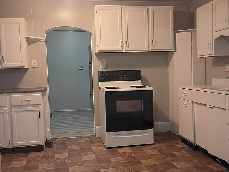 2401 S Mulberry St — Photo 12