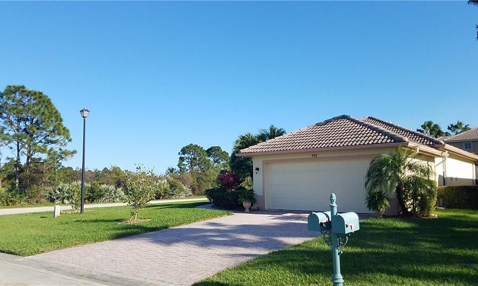 1st image of 593 NW Cherry Oak Way