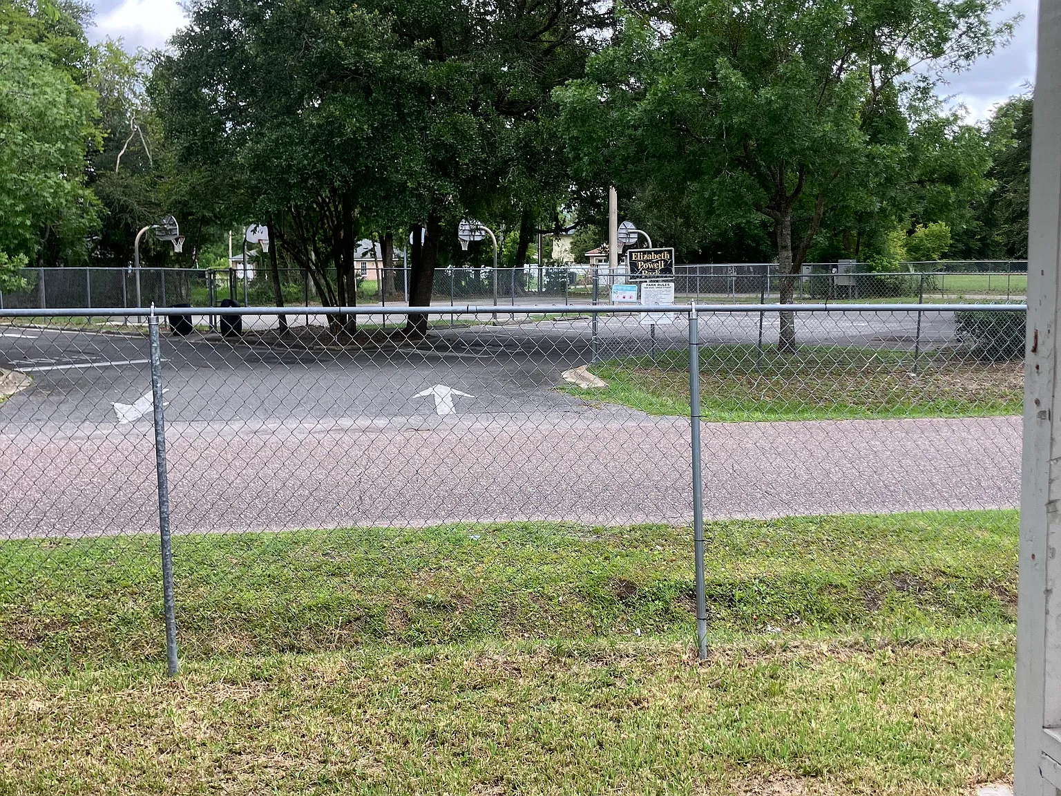 4 bed, 1300 sqft, $1,600 — Photo 3