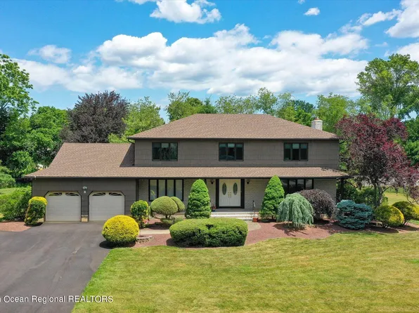 8 Municipal Drive, Marlboro, NJ 07746