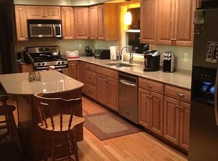16 Perkins Ave, Mansfield, MA 02048