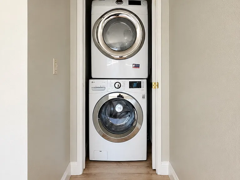 4877 Essex Way #ADU — Photo 4