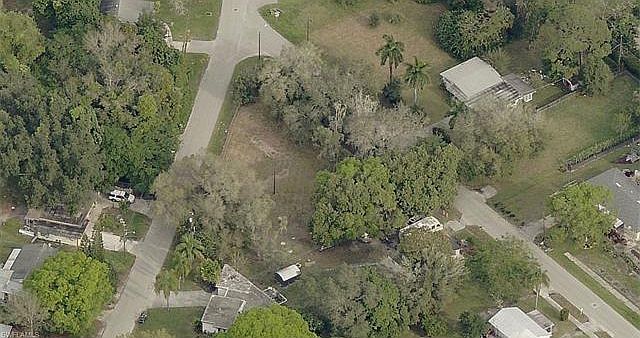 2nd image of 304 Bellair Rd
