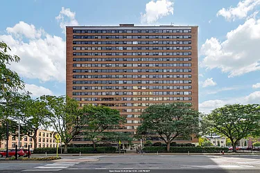 135 Montgomery Street, #10G