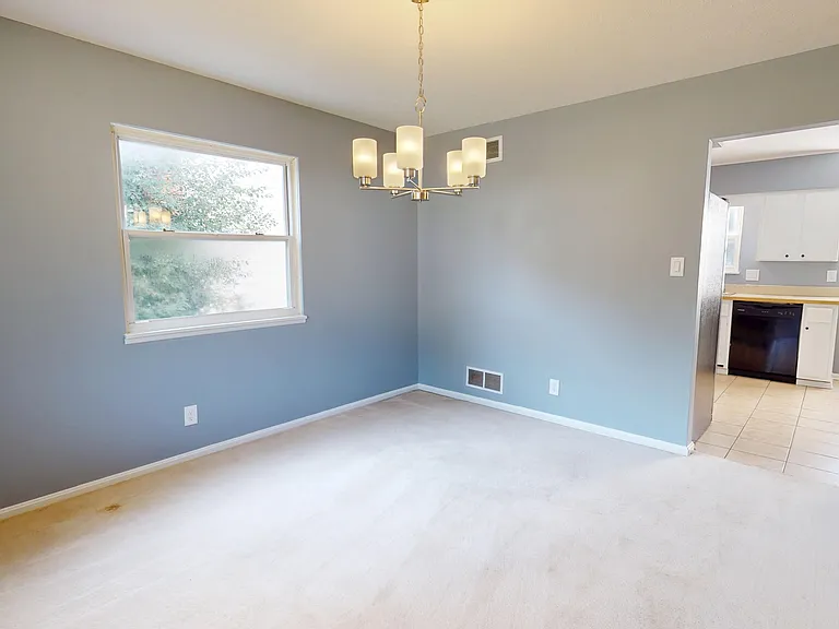 1530 Artman Ave — Photo 10