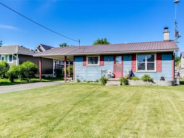 12 Willow Ave, Norfolk County, ON N0E 1M0