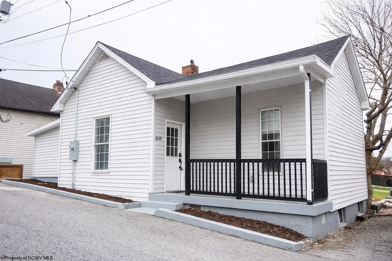 308 Wilson St photo 1