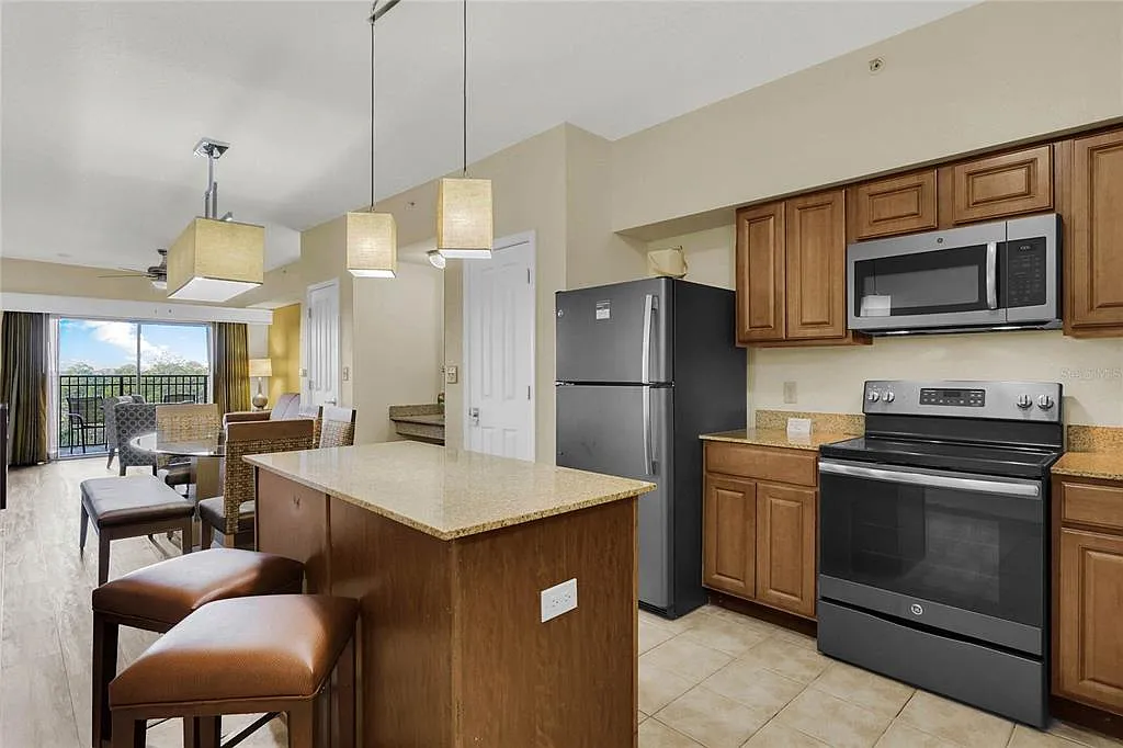 2 bed, 2.0 bath, 957 sqft, $2,200 — Photo 4