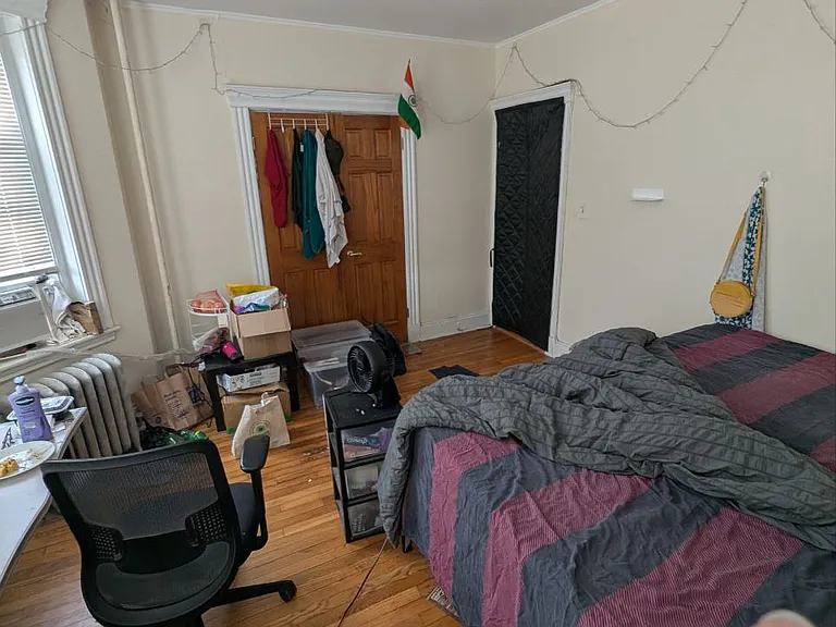 352 Riverway #14 — Photo 2
