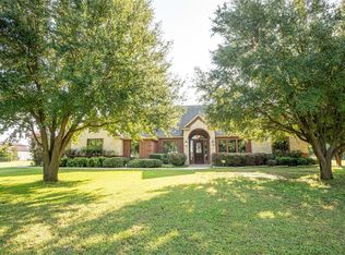 989 Hlavek Rd, Decatur, TX 76234