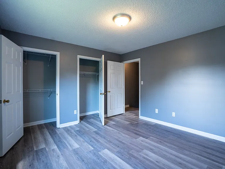 360 Britton Ave — Photo 16