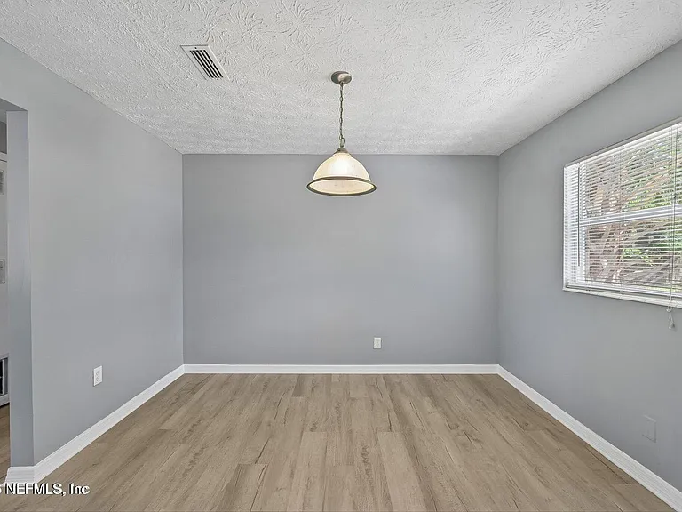 8032 Lourdes Dr S — Photo 6