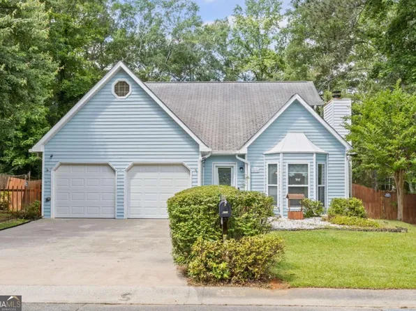 4038 Sharon Woods Dr, Powder Springs, GA 30127