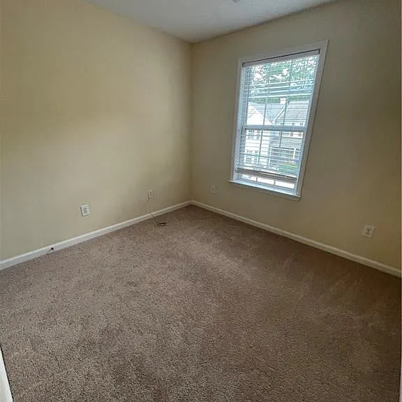4085 Howell Park Rd — Photo 11