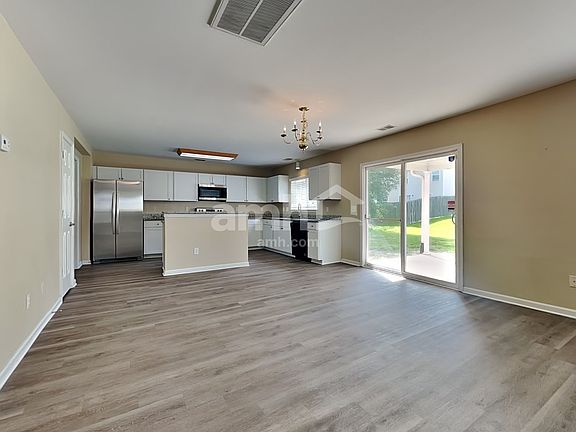 5th image of 111 Graduate Ln