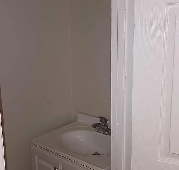 449 Park Ave — Photo 3