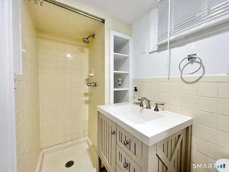 28 Wessels Pl #1 — Photo 14