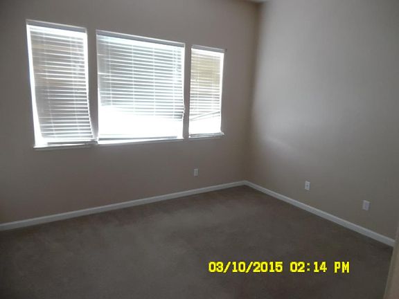 2nd image of 5 Ahwahnee St