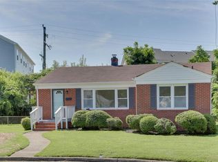 6 Linda Cir, Hampton, VA 23666