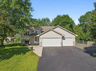 26250 Goodview Ave, Wyoming, MN 55092