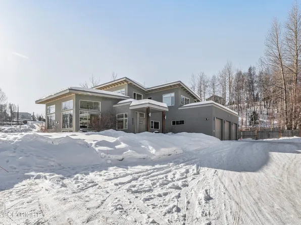 8000 Lucy St, Anchorage, AK 99502