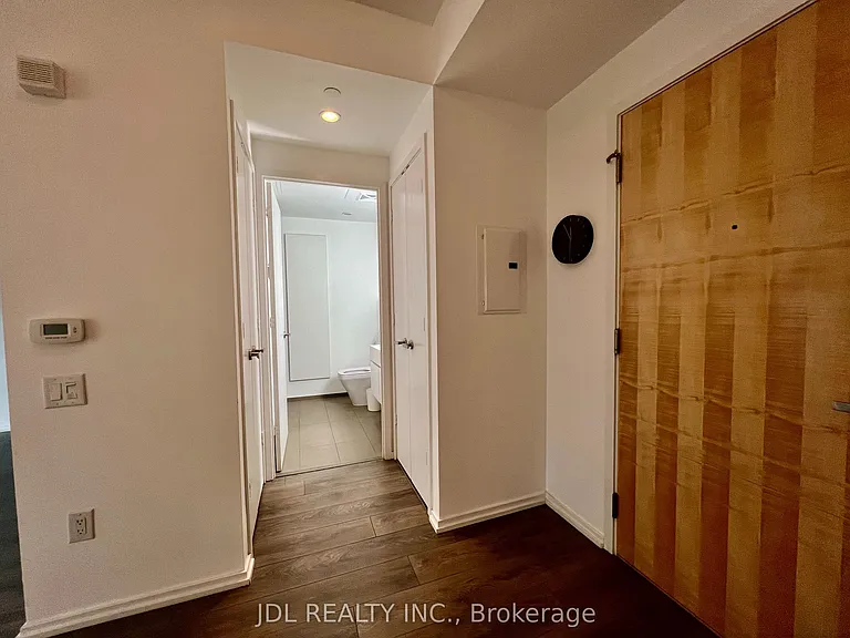 45 Charles St E #805 — Photo 2