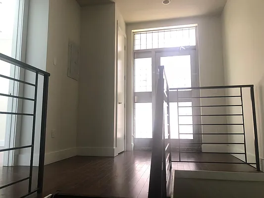 Rented by Premier Metro Realty Corp | media 2