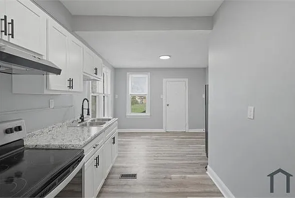 1600 Purdue Ave — Photo 14