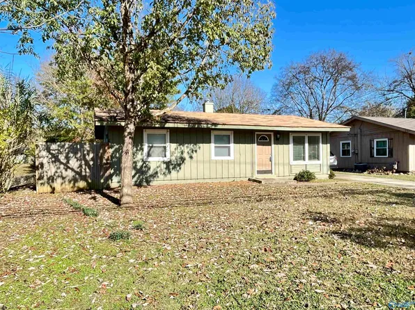 1723 Oakwood Ave NE, Huntsville, AL 35811