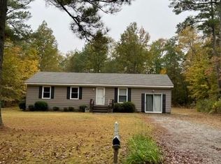 4562 Cedar Bush Rd, Gloucester, VA 23072