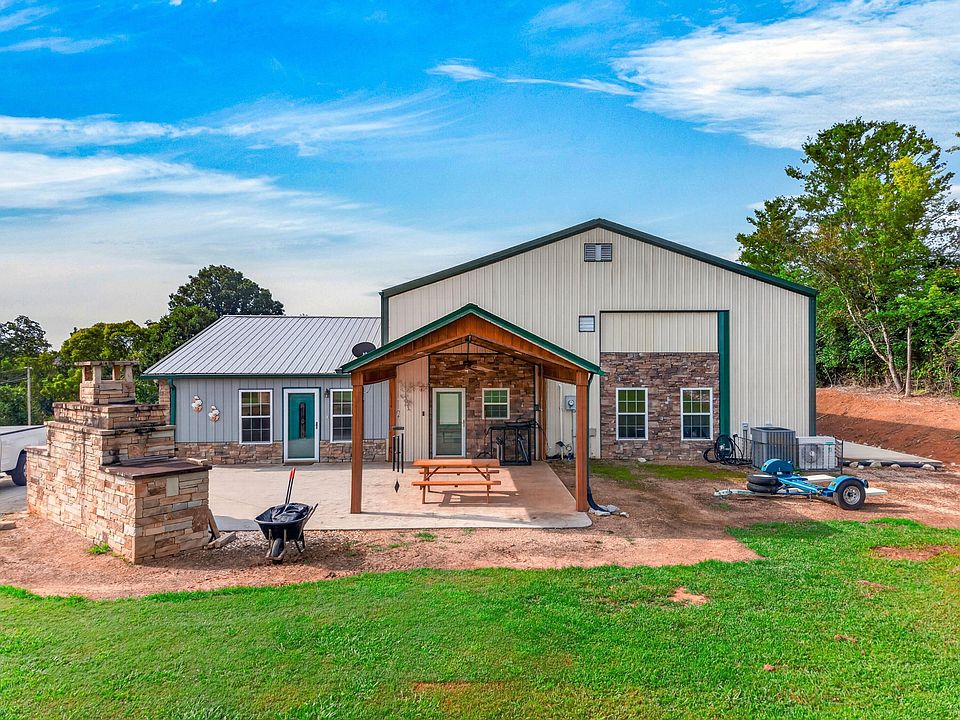 1st image of 428 Shrader Rd