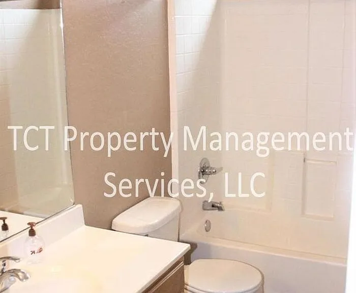 961 W Toltec Dr — Photo 4