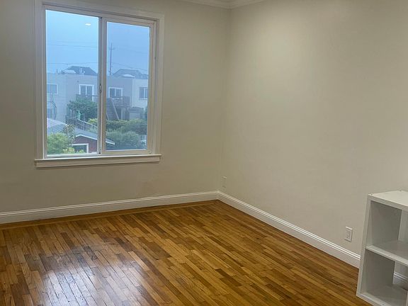 5th image of 2075 45th Ave