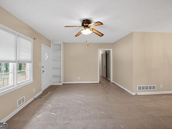 4th image of 1790 McLain Ln