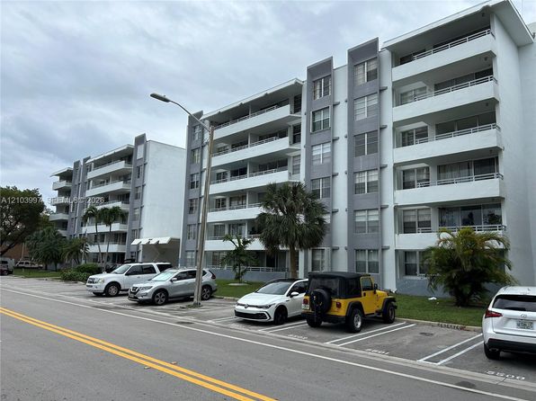 1080 94th St APT 501