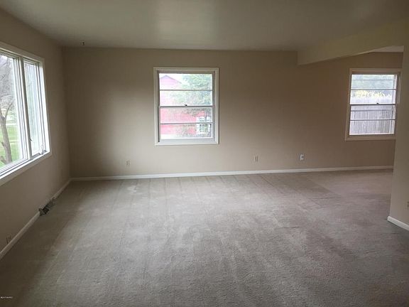 2nd image of 14710 177th Ave