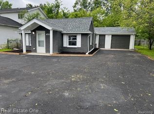 22767 Middlebelt Rd, Farmington Hills, MI 48336
