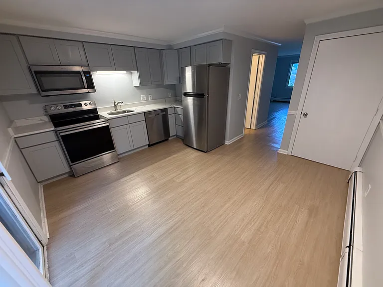 56 Ward St #B3 — Photo 7