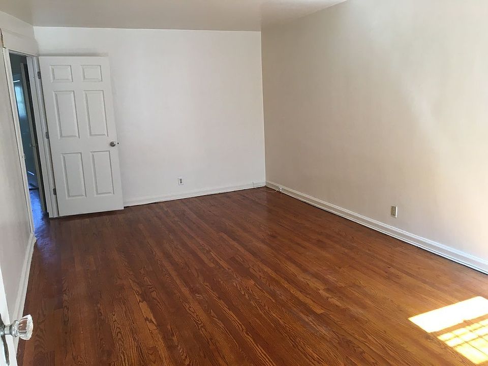 1st image of 5030 39th Pl #2