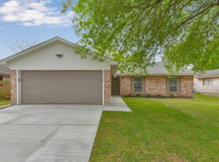 16118 Blackhawk Blvd, Friendswood, TX 77546
